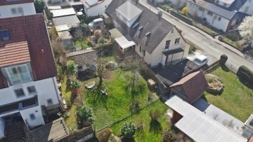 RESERVIERT – Charmantes Einfamilienhaus mit schönem Garten in guter Lage, 72108 Rottenburg am Neckar, Doppelhaushälfte
